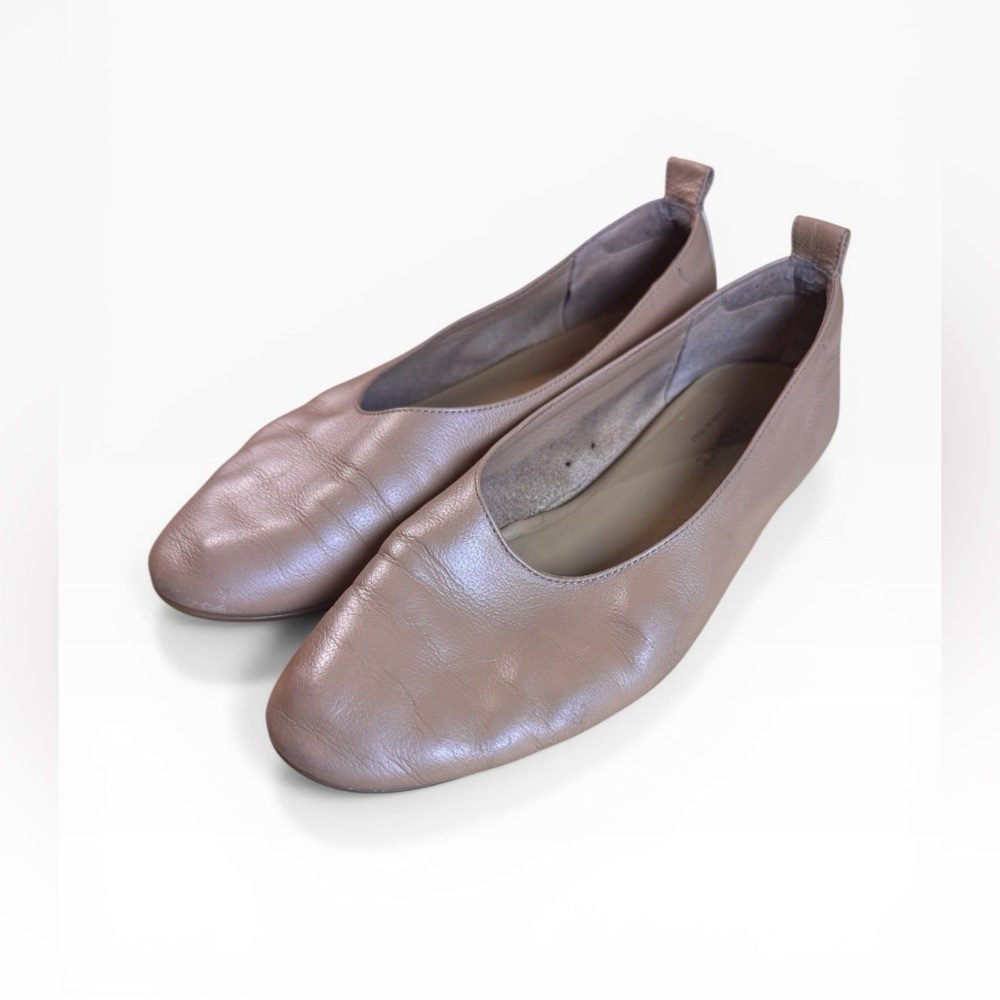 EVERLANE "THE DAY GLOVE" Ballet Flat Size 7 in TAN